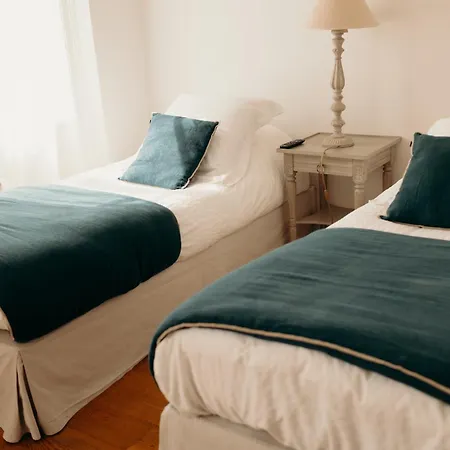 Otel Le Chatellier 2*