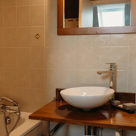 Le Chatellier Otel 2*