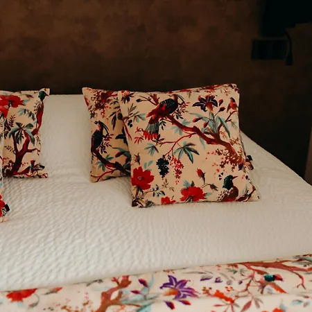 Otel Le Chatellier 2*